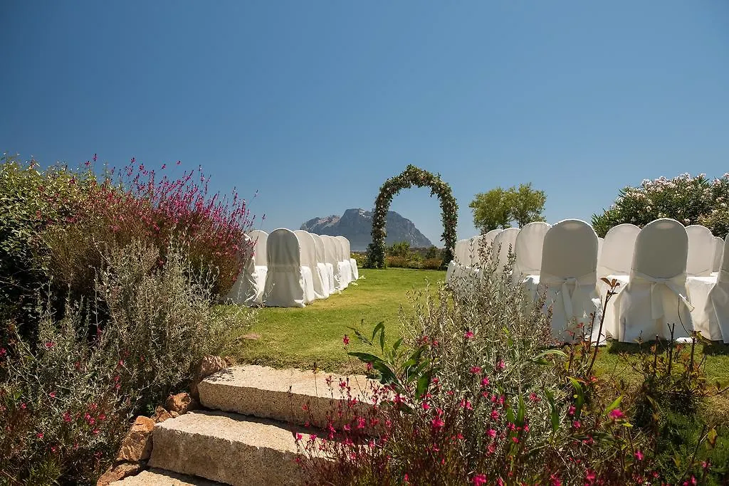 Hotel Ollastu Olbia 4*,