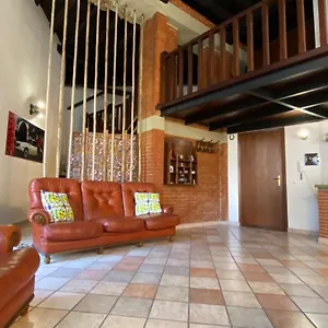  Apartment Casa Zagato Le Fuoriserie Italy