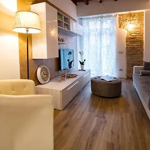  Apartment Carrara Deluxe Italy